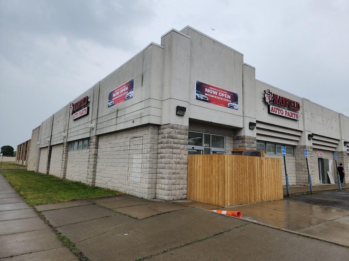 Manfield Auto Parts 7 Mile storefront